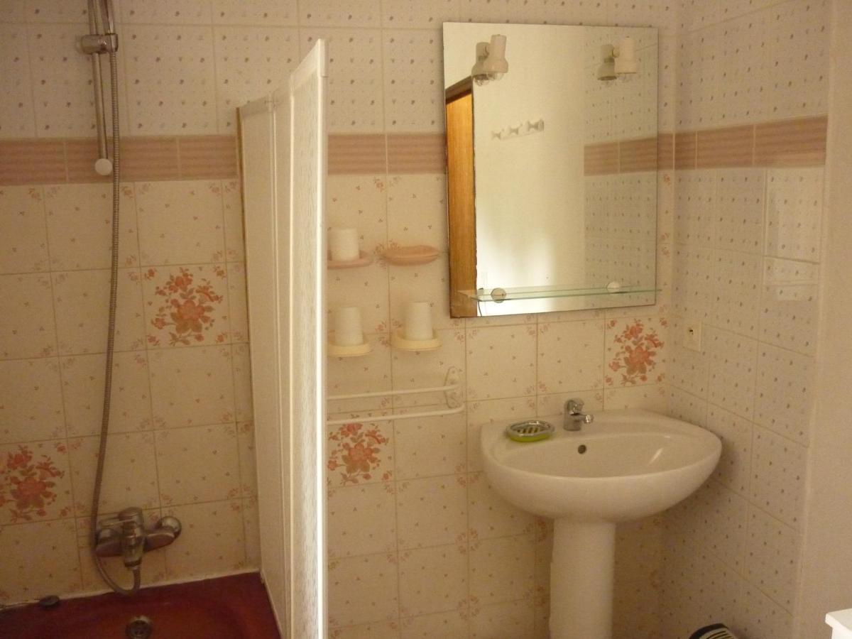 Domaine De Rode Buze Bed & Breakfast Кахор Екстериор снимка