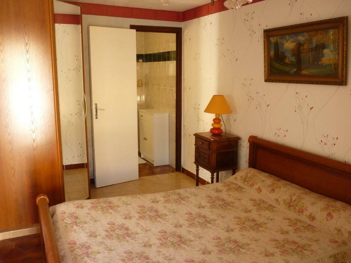 Domaine De Rode Buze Bed & Breakfast Кахор Екстериор снимка