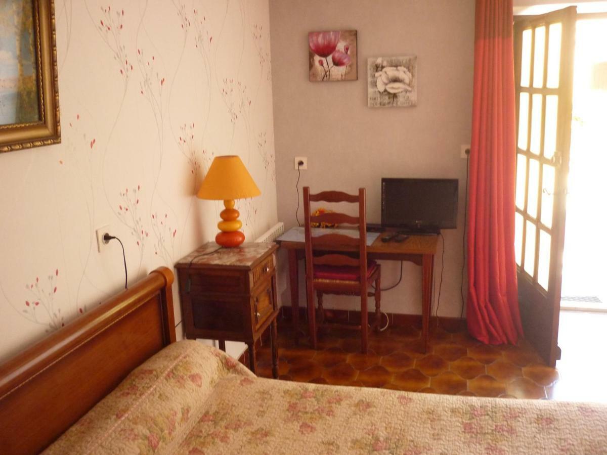 Domaine De Rode Buze Bed & Breakfast Кахор Екстериор снимка